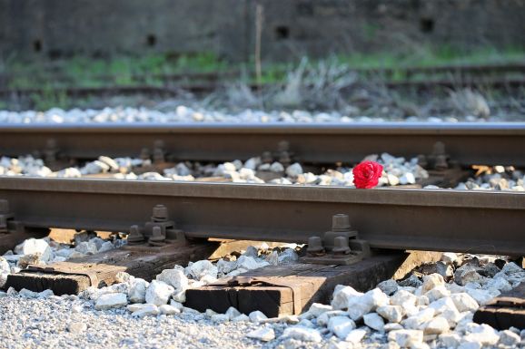 Hargita megye: halálra gázolt a vonat egy 46 éves nőt