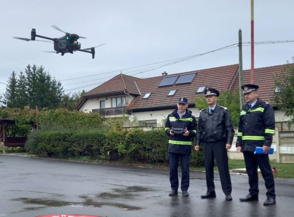 Ezentúl professzionális drón is segíti a Hargita megyei tűzoltók munkáját