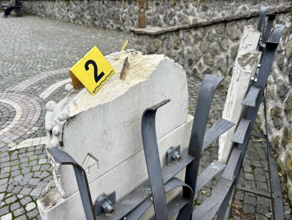 Házkutatást tartott a rendőrség: nem találták meg az udvarhelyi Szent Korona keresztjét