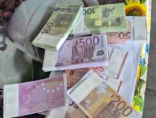 Közel egymilliárd euró névértékű hamis bankjegyet foglaltak le Konstancán