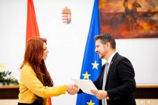 Himalája expedíció: Sulyok Tamás levélben gratulát Sántha Xéniának