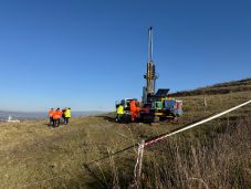 Megkezdődtek az első terepmunkálatok a Gyergyóditró és Grinţieş közötti sztrádaszakaszon