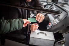 Csíkszereda: ingyen utazhatnak a városi buszokon a kisnyugdíjasok és a nagycsaládosok  