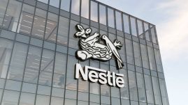 Több mint tízezer alkalmazottat bocsát el a Nestlé világszerte