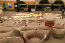 Egymillió csillag a nélkülözőkért Marosvásárhelyen – idén nem a főtéren gyúlnak meg a gyertyák