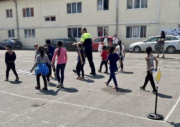 Így „szelídítették meg” a cigiző, piáló és rongáló sepsiszentgyörgyi fiatalokat