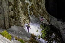 Utolsó pillanatban mentették meg a vakmerő csíkszeredai turistákat a Királykő-hegységben