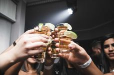 Románia a függőségek élvonalában: tízből nyolc tinédzser iszik rendszeresen alkoholt