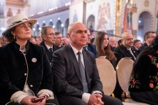 „Falhoz szorítják” a miniszterelnököt? – Bolojan a kormányfői tétekről