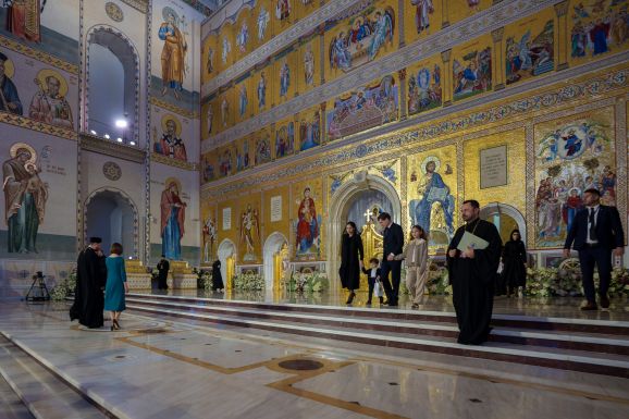 „Az ortodox egyház Romániája” – Politikai haszonlesés az óriási katedrálisban