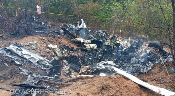 Magyar turistákkal a fedélzetén zuhant le egy kisrepülő Kenyában (VIDEÓ)