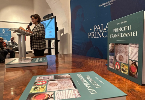 Dr. Oborni Teréz: Az erdélyi fejedelmek mindegyikének az életútja filmvászonra kívánkozik