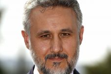 Nicușor Dan nemzetbiztonsági tanácsadónak nevezte ki a Budapesten politikai vitákba keveredett Lazurcát