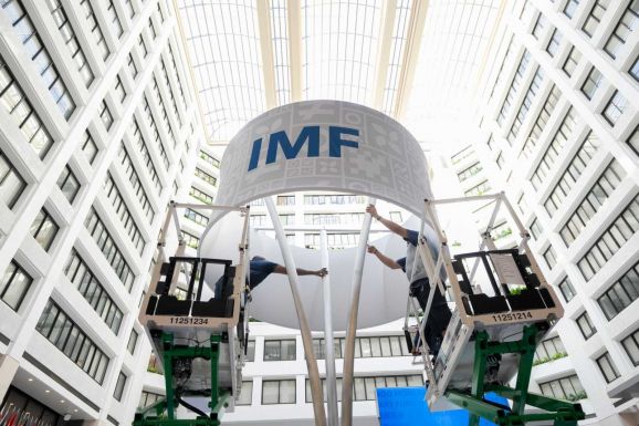 Érkezik az IMF küldöttsége, Tánczos Barna szerint nincs szükség megállapodásra