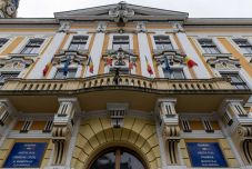 Fogalma sincs a kormánynak, hogy hányan dolgoznak a helyi közigazgatásban