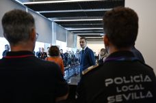 Meghibásodott az Ukrajnát segítő koalíció ülésére készülő spanyol kormányfő repülőgépe