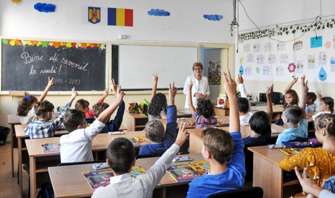 A hétfői iskolakezdésről nyilatkozott a miniszter