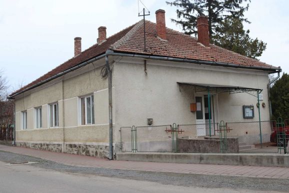 Szilágynagyfalu: elkezdődött a régi polgármesteri hivatal orvosi rendelővé alakítása