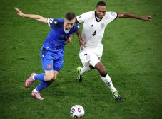 Vb-selejtező: bravúrgyőzelmet arattak a szlovákok, Hollandiában szereztek pontot a lengyelek