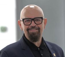 Pártot alapít Cristian Popescu-Piedone