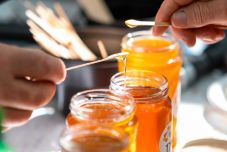 Nektária: elbírálásra várnak a beküldött mézminták