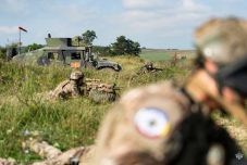 Felmérés: a romániaiak több mint fele a GDP 5 százalékát költené védelemre 