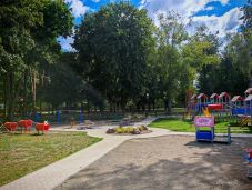 Tematikus zónák, korszerű megoldások: felújítják a kézdivásárhelyi Molnár Józsiás parkot