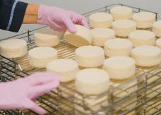 Van egy iparág, ahol a dolgozók kevesebbet keresnek, mint a tavalyi év végén