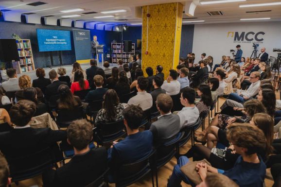 MCC: A magyarság válaszait keresik a globális kihívásokra