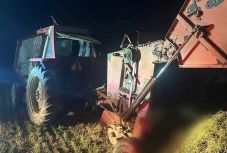 Tragédia: A bálázóba szorult egy férfi és életét veszítette