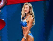 A sportolás lett az élete, tarolt első fitneszversenyein a csíkszeredai Tubák Adél