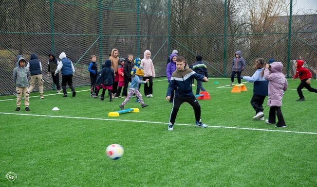 Átadták a magyargoroszlói műfüves sportpályát