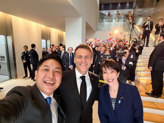 Macron Európa stabilitásával csábítana – Nicușor Dan kosarat adott egykori mentorának