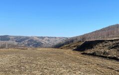 Védett területen kezdtek repülőtér-építésbe Hargita megyében – Bírság és feljelentés lett a vége