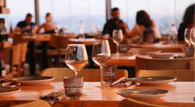 Válságban a vendéglátás, csődhullám fenyeget az ágazatban