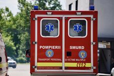 Lezuhant egy gyermek a negyedik emeletről