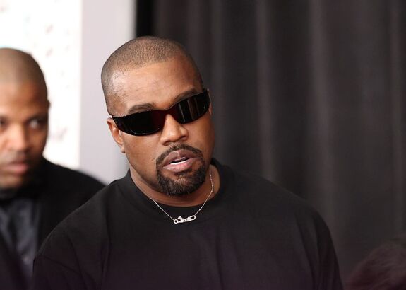 Nem kapott brit beutazási engedélyt Kanye West, az antiszemita rapper