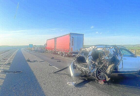 Tragédia az autópályán: egy férfi szörnyethalt