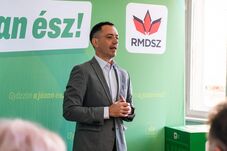 Koalíciós stabilitást akar az RMDSZ, nem támogatja Bolojan leváltását  