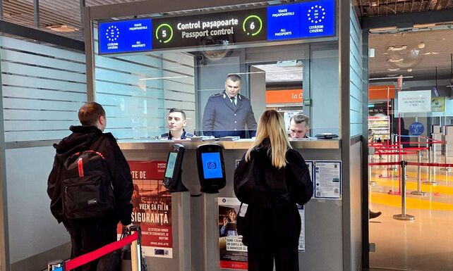 Megszűnik az útlevélpecsét: teljes gőzzel működik az uniós határregisztrációs rendszer