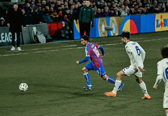 Nemzetközi kupák: Vargáék és Kovácsék nagy verést kaptak, gálázott a Villa, a Freiburg és a Crystal Palace