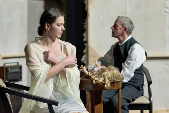 Elsötétítés: Spiró-darabot mutat be a kolozsvári színház