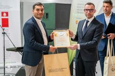 Emlékéremmel ismerték el Kalányos Ottó cigánypasztorációért felelős lelkipásztor munkásságát