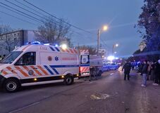 Tűz a szociális tömbházban: válságos állapotban az egyik lakó