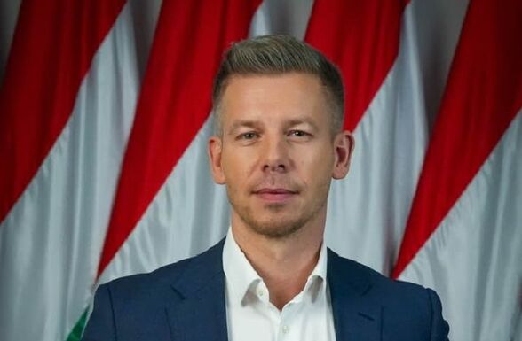 Magyar Péter politikai beállítottságáról beszélt a román államfő