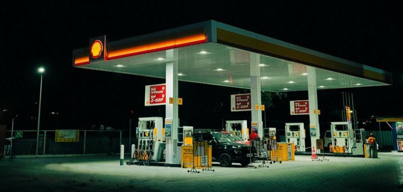 Február óta először 8 lej alatt a benzin literenkénti ára