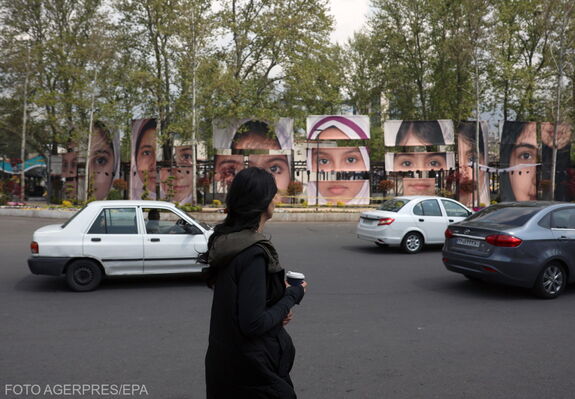 Trump meghosszabbította a fegyverszünetet, de a Hormuzi-szoros blokádja marad