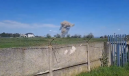 FRISSÍTVE – Lakott területre csapódott drón Romániában: hazatérhetnek a kitelepített lakosok (VIDEÓ)