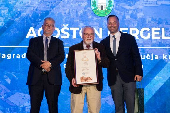 Magyar a világ valószínűleg legidősebb idegenvezetője