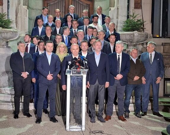 Mit tesznek a liberálisok, ha a Bolojan-kormány megbukik?